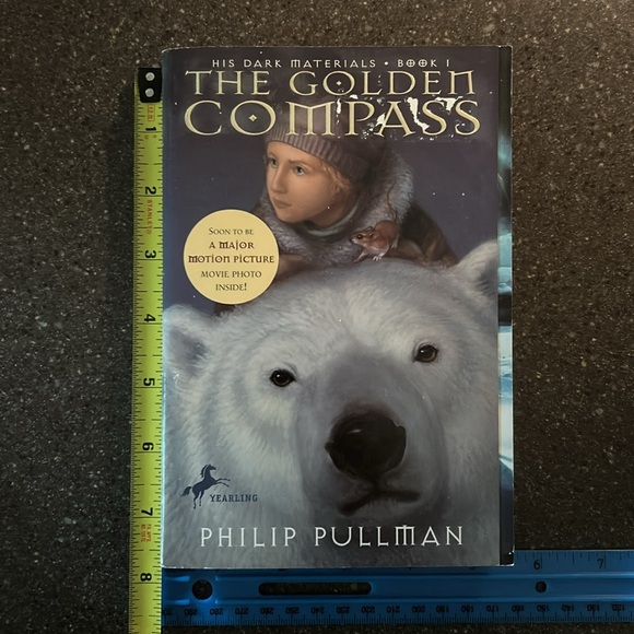 The Golden Compass Novel - Picture 3 of 7